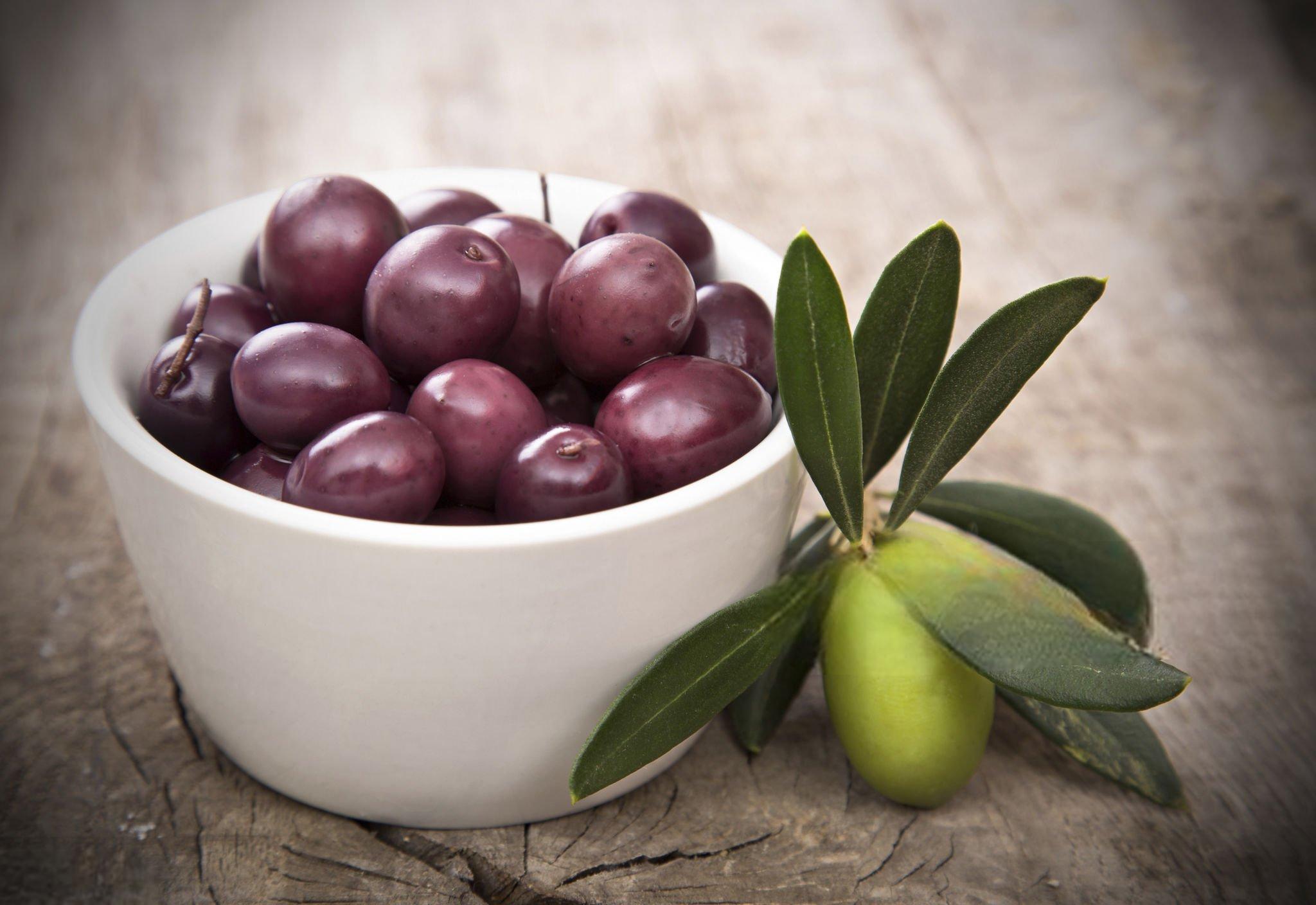 natural black olives